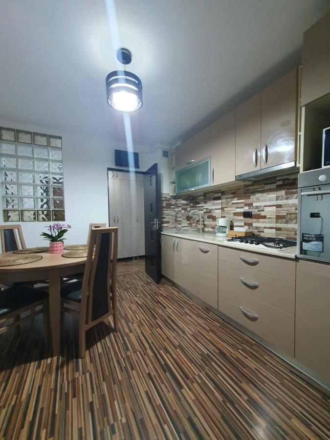 Apartament Exclusive Targu Ocna Exterior photo